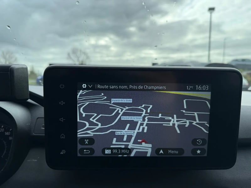 Photo de la voiture DACIA SANDERO ECO-G 100 GSR2 Stepway Extreme +