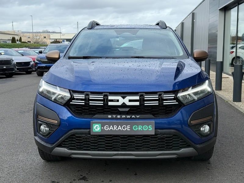 Photo de la voiture DACIA SANDERO ECO-G 100 GSR2 Stepway Extreme +