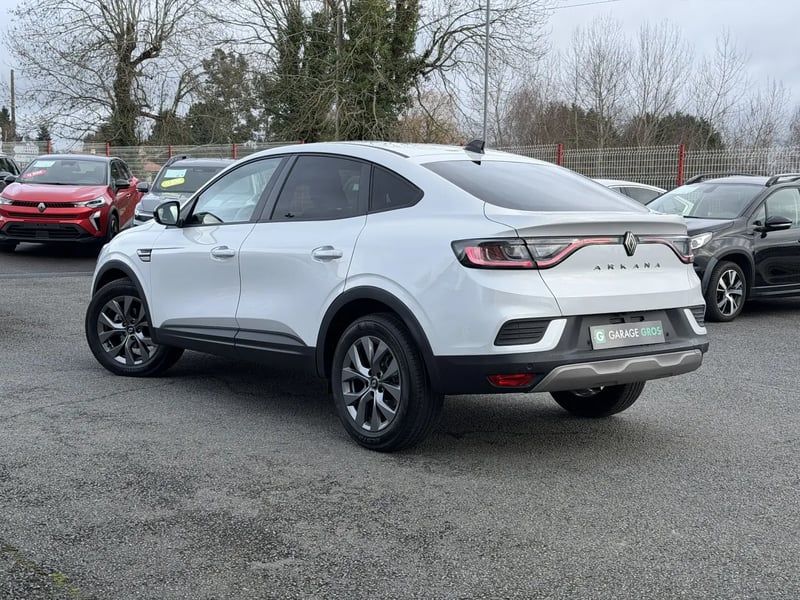 Photo de la voiture RENAULT ARKANA mild hybrid 140 EDC GSR2 Evolution