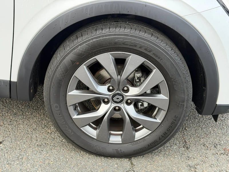 Photo de la voiture RENAULT ARKANA mild hybrid 140 EDC GSR2 Evolution