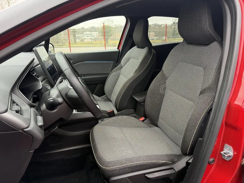 Photo de la voiture RENAULT CAPTUR Eco-G 100 ch Techno
