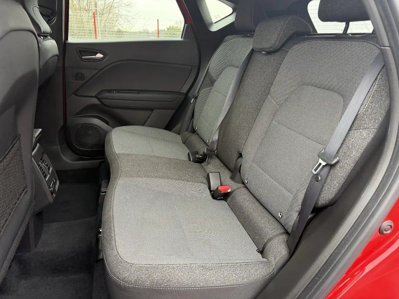 Photo de la voiture RENAULT CAPTUR Eco-G 100 ch Techno