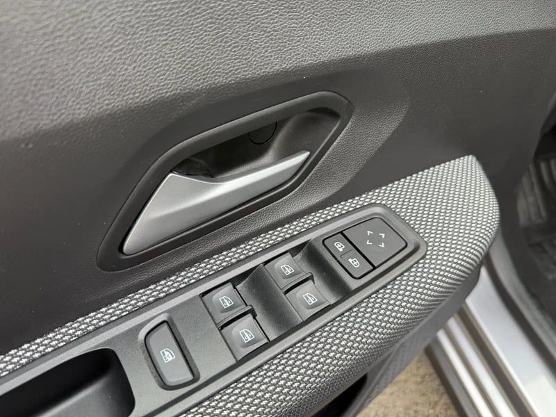 Photo de la voiture DACIA JOGGER ECO-G 100 7 places GSR2 Expression