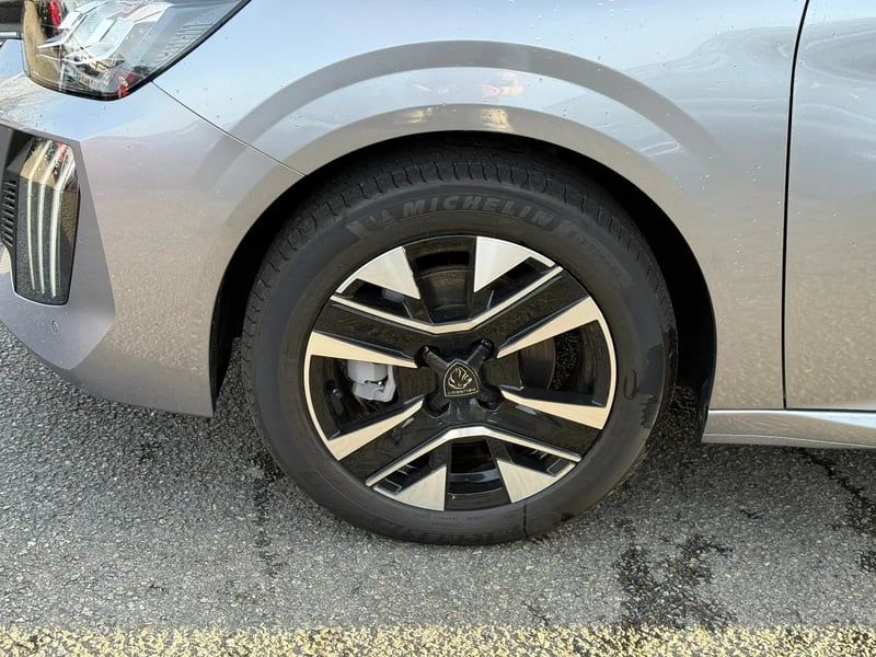 Photo de la voiture PEUGEOT 208 Hybrid 110 ch e-DCS6 Allure