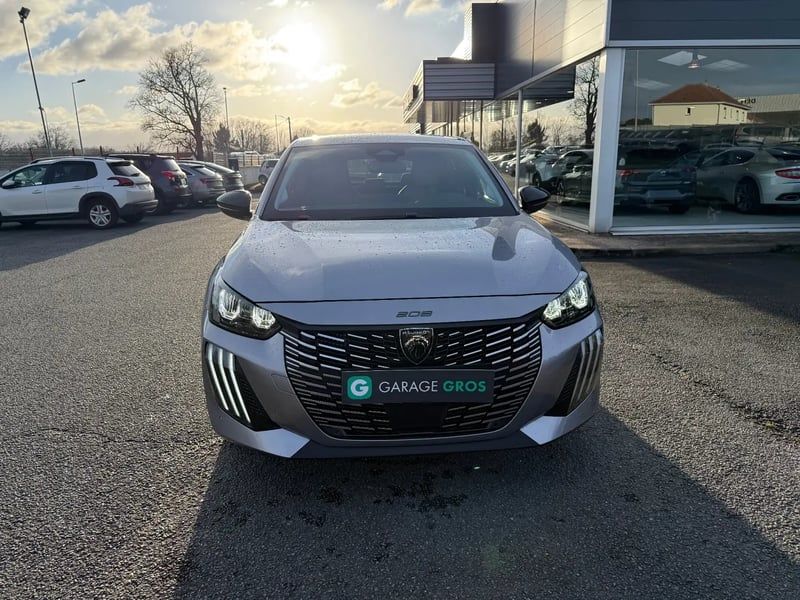 Photo de la voiture PEUGEOT 208 Hybrid 110 ch e-DCS6 Allure