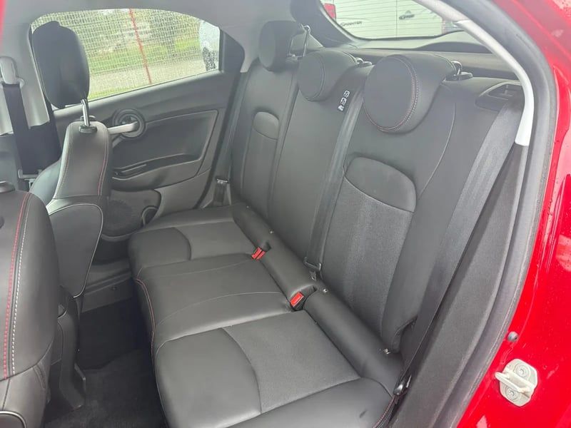 Photo de la voiture FIAT 500X MY23 1.5 FireFly 130 ch S/S DCT7 Hybrid Sport