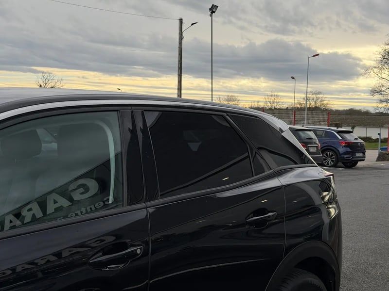 Photo de la voiture PEUGEOT 3008 Puretech 130ch S&S EAT8 Allure