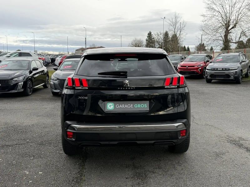 Photo de la voiture PEUGEOT 3008 Puretech 130ch S&S EAT8 Allure