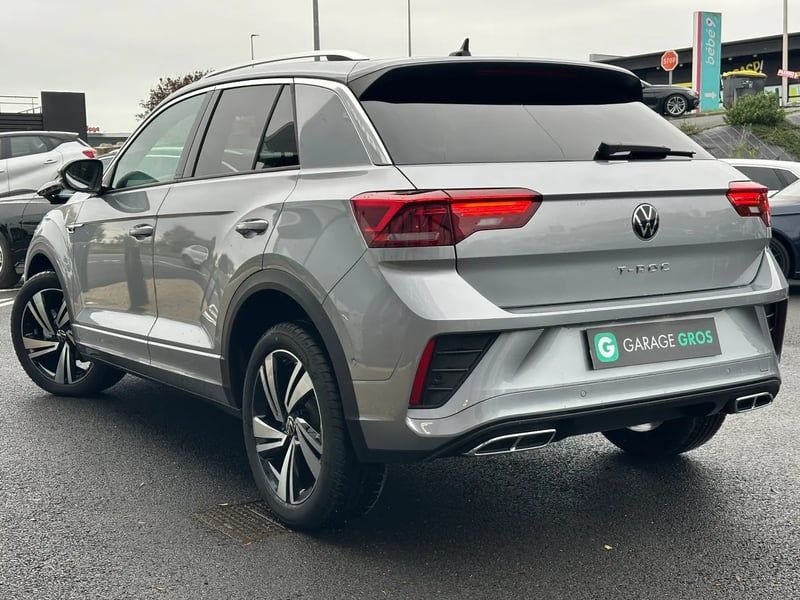 Photo de la voiture VOLKSWAGEN T-ROC 1.5 TSI EVO2 150 Start/Stop DSG7 R-Line Edition