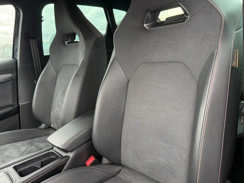 Photo de la voiture CUPRA FORMENTOR 1.5 eTSI Hybrid 150 ch DSG7 V