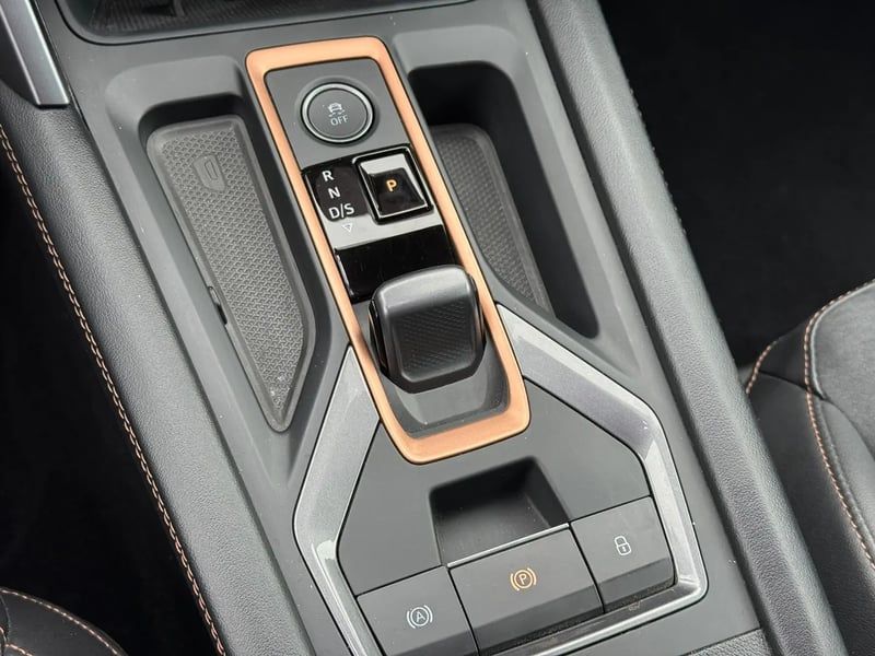 Photo de la voiture CUPRA FORMENTOR 1.5 eTSI Hybrid 150 ch DSG7 V