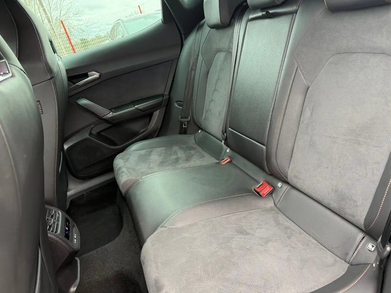 Photo de la voiture CUPRA FORMENTOR 1.5 eTSI Hybrid 150 ch DSG7 V