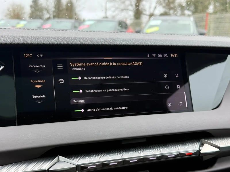 Photo de la voiture DS DS 4 PureTech 130 EAT8 Opera