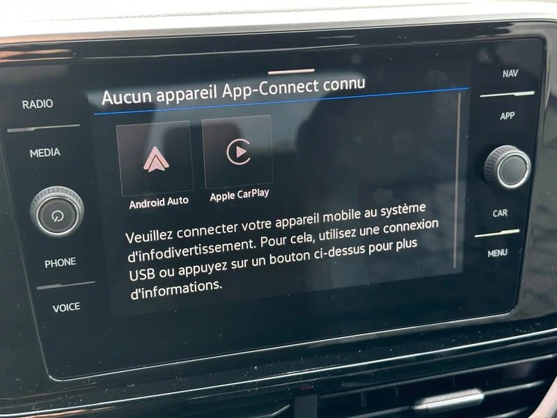 Photo de la voiture VOLKSWAGEN T-ROC 1.5 TSI EVO2 150 Start/Stop DSG7 R-Line Edition