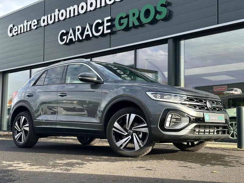 Photo de la voiture VOLKSWAGEN T-ROC 1.5 TSI EVO2 150 Start/Stop DSG7 R-Line Edition