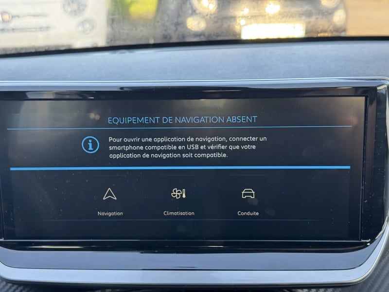 Photo de la voiture PEUGEOT 208 PureTech 75 S&S BVM5 Active