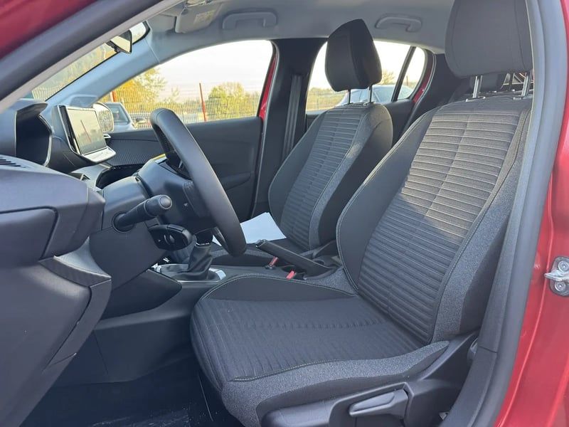 Photo de la voiture PEUGEOT 208 PureTech 75 S&S BVM5 Active