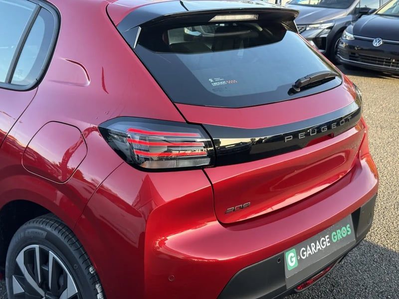 Photo de la voiture PEUGEOT 208 PureTech 75 S&S BVM5 Active