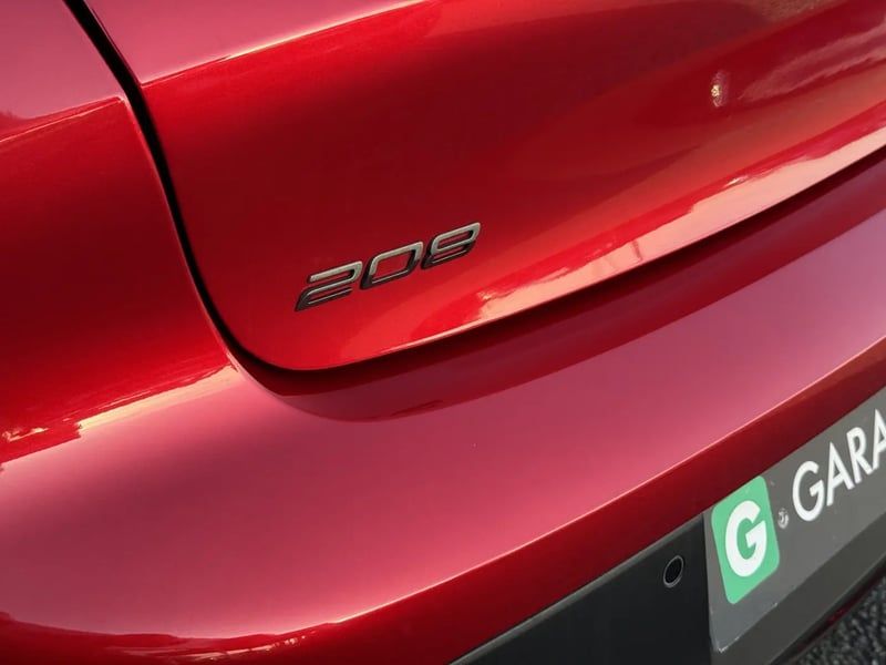 Photo de la voiture PEUGEOT 208 PureTech 75 S&S BVM5 Active