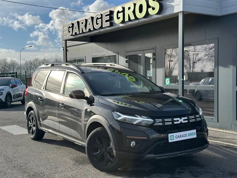 Photo de la voiture DACIA JOGGER Jogger1.6 hybrid 140ch Extreme 5 places NOIR