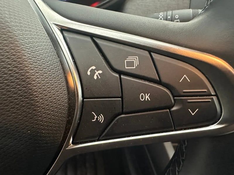 Photo de la voiture RENAULT CLIO V TCe 90 ch GSR2 Evolution