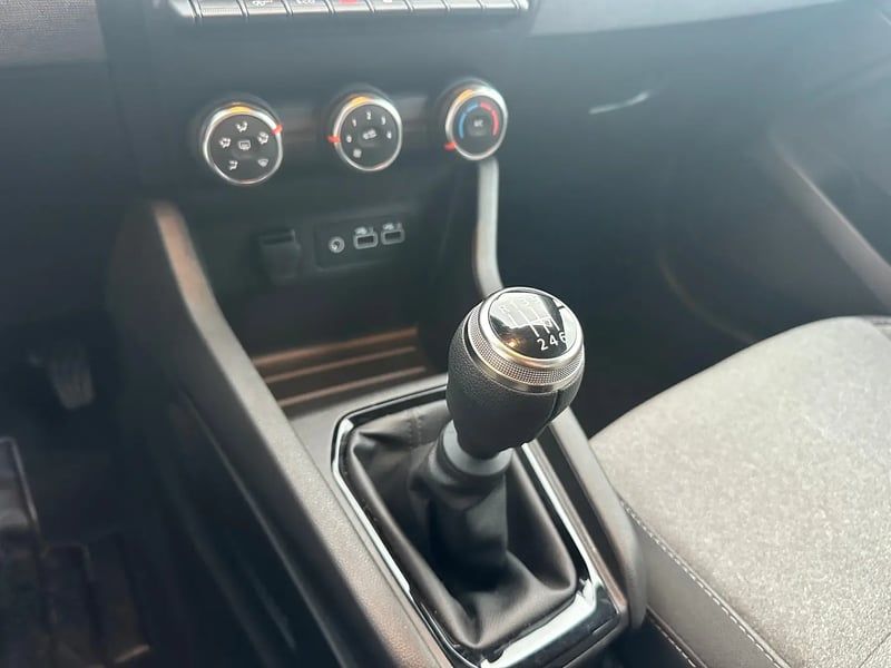 Photo de la voiture RENAULT CLIO V TCe 90 ch GSR2 Evolution