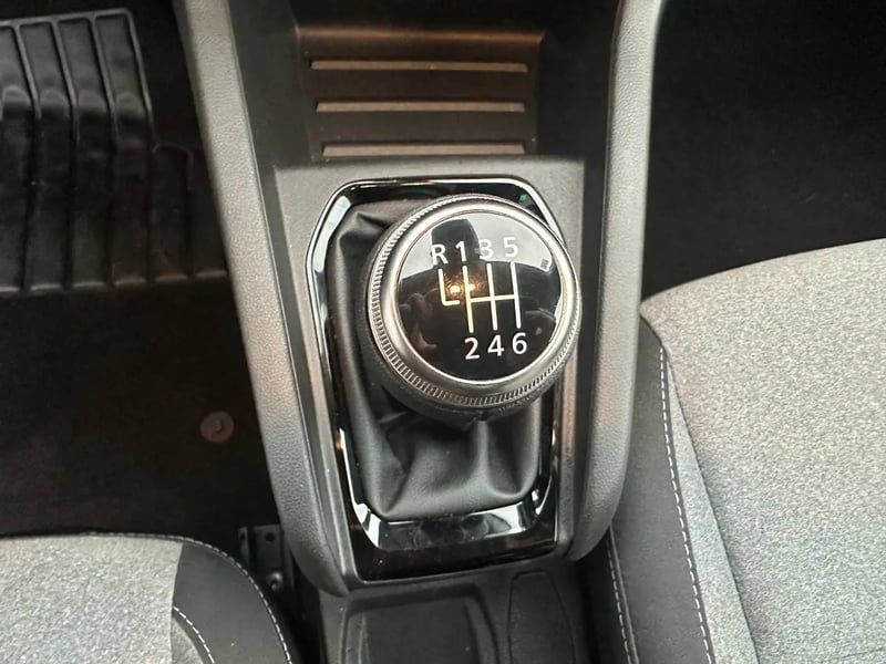 Photo de la voiture RENAULT CLIO V TCe 90 ch GSR2 Evolution