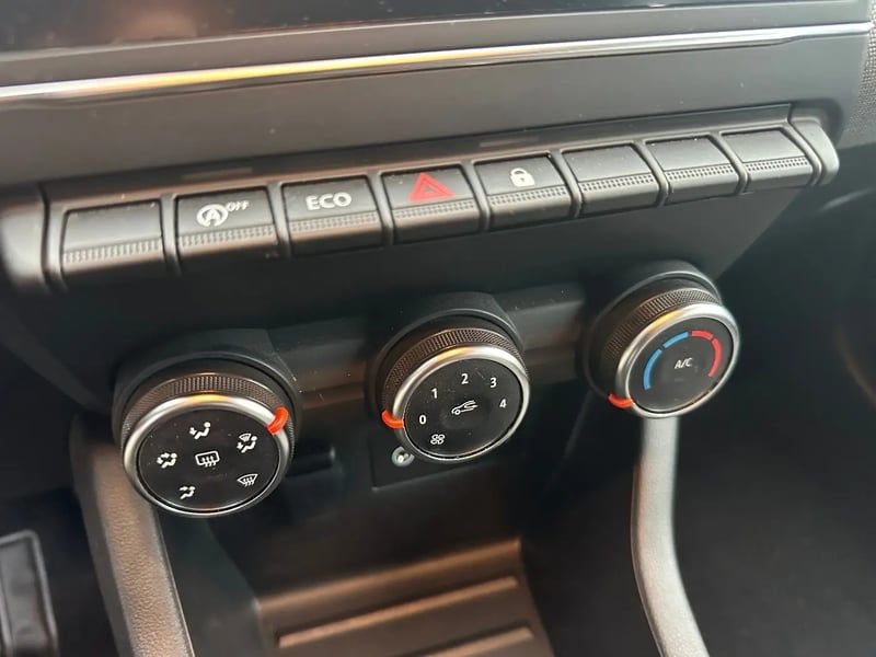 Photo de la voiture RENAULT CLIO V TCe 90 ch GSR2 Evolution