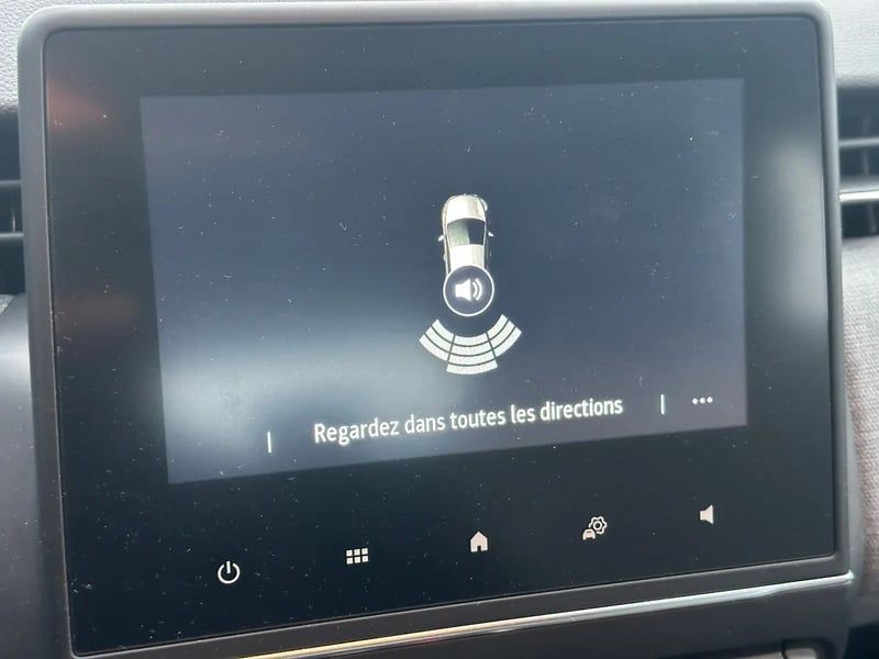 Photo de la voiture RENAULT CLIO V TCe 90 ch GSR2 Evolution