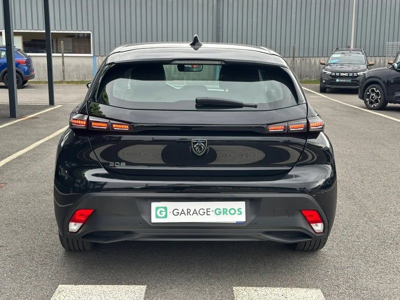 Photo de la voiture PEUGEOT 308 PureTech 130ch S&S EAT8 Active Pack