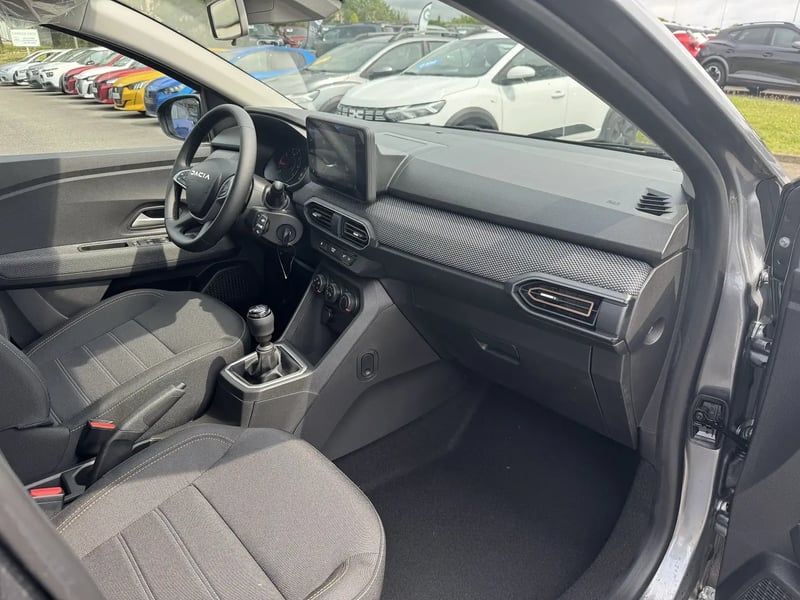 Photo de la voiture DACIA SANDERO TCe 90 GSR2 Stepway Expression