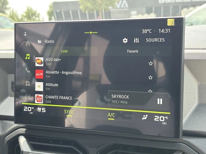 Photo de la voiture DACIA BIGSTER Mild Hybrid 140 Journey