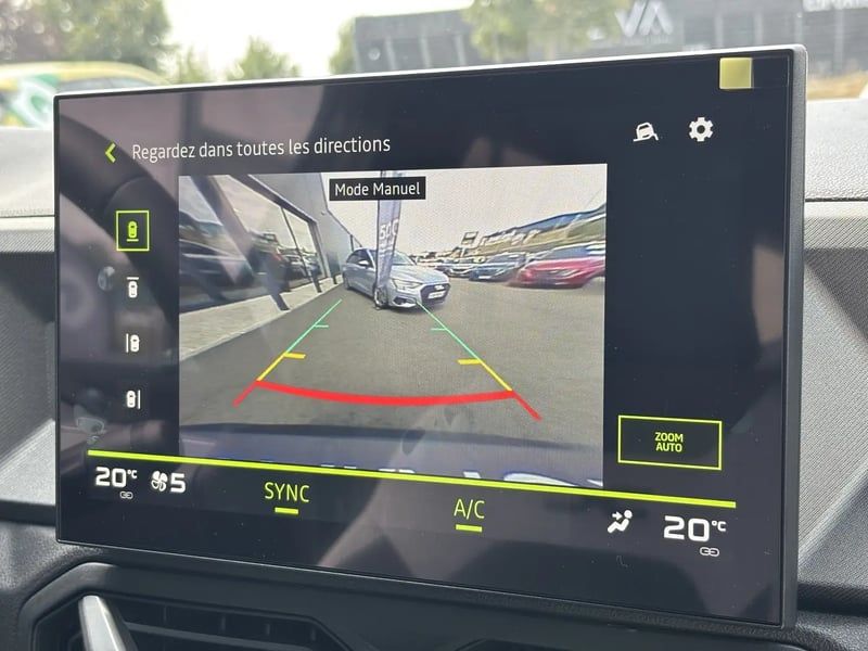 Photo de la voiture DACIA BIGSTER Mild Hybrid 140 Journey