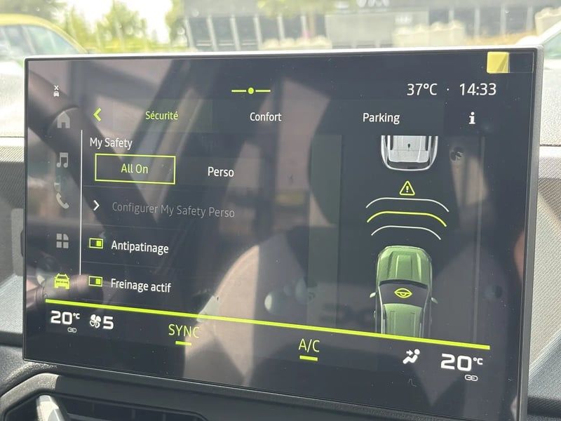 Photo de la voiture DACIA BIGSTER Mild Hybrid 140 Journey