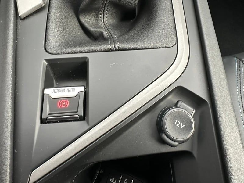 Photo de la voiture PEUGEOT 308 PureTech 130ch S&S BVM6 Allure