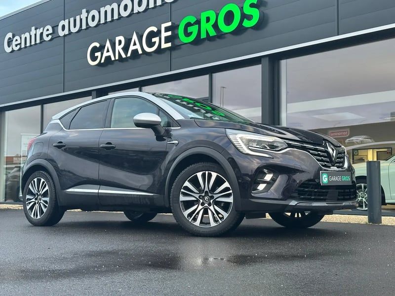 Photo de la voiture RENAULT CAPTUR Blue dCi 115 EDC Initiale Paris