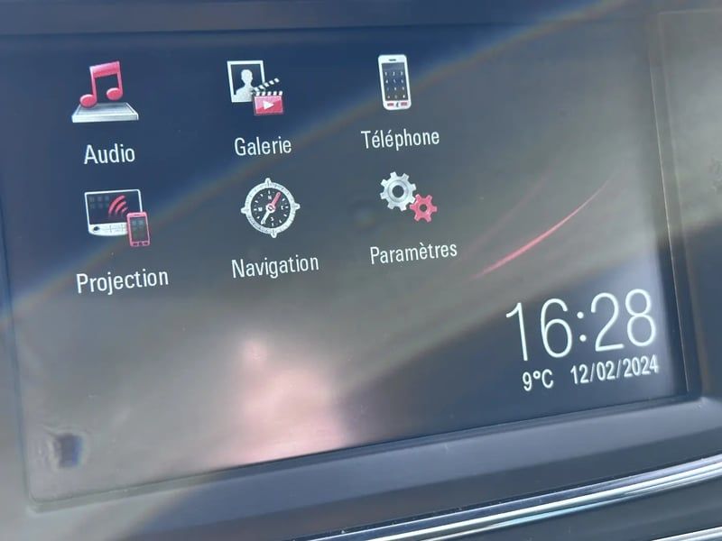 Photo de la voiture OPEL ASTRA SPORTS TOURER 1.2 Turbo 145 ch BVM6 Edition GPS