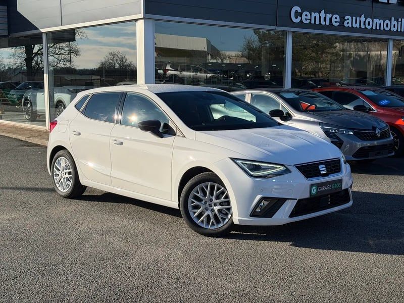 Photo de la voiture SEAT IBIZA 1.0 TSI 110 ch S/S BVM6 FR