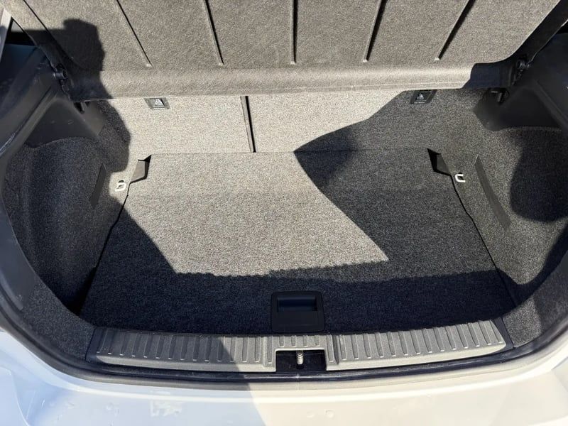 Photo de la voiture SEAT IBIZA 1.0 TSI 110 ch S/S BVM6 FR