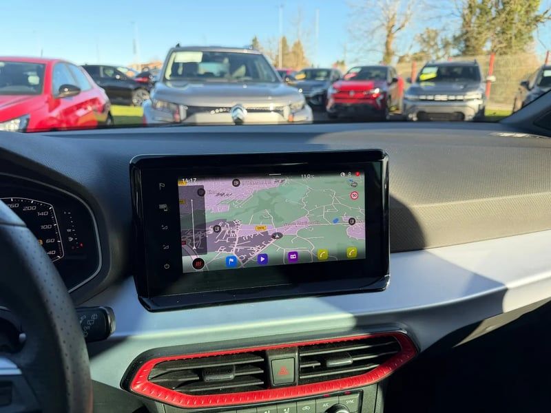 Photo de la voiture SEAT IBIZA 1.0 TSI 110 ch S/S BVM6 FR