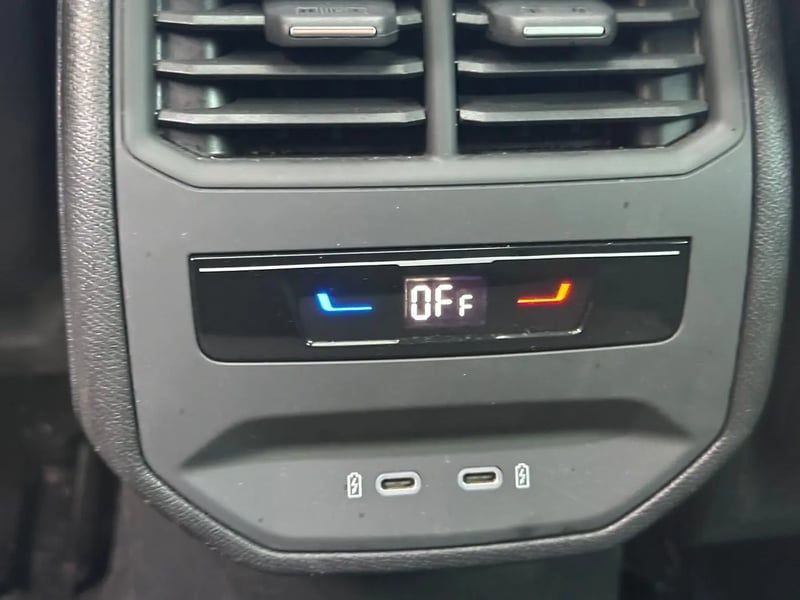Photo de la voiture CUPRA FORMENTOR 1.5 eTSI Hybrid 150 ch DSG7 V