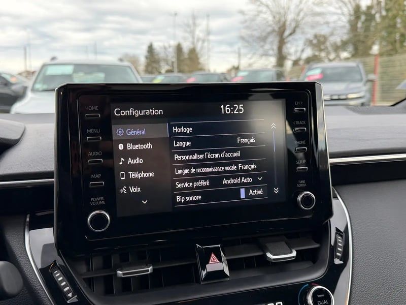 Photo de la voiture TOYOTA COROLLA TOURING SPORTS HYBRIDE 184h Design