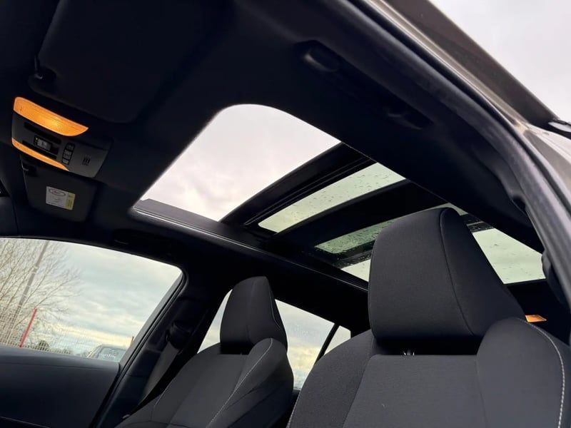 Photo de la voiture TOYOTA COROLLA TOURING SPORTS HYBRIDE 184h Design