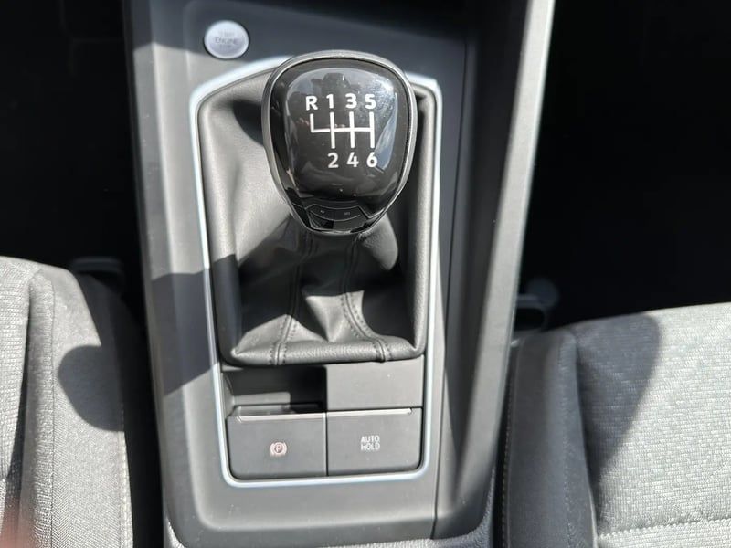 Photo de la voiture VOLKSWAGEN GOLF 1.0 TSI OPF 110 BVM6 Life Plus