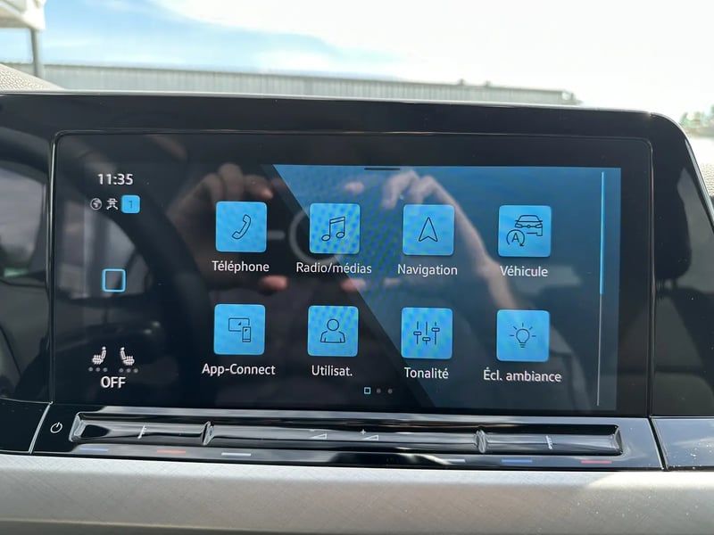 Photo de la voiture VOLKSWAGEN GOLF 1.0 TSI OPF 110 BVM6 Life Plus