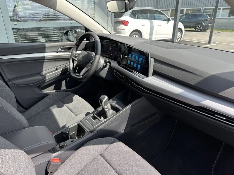 Photo de la voiture VOLKSWAGEN GOLF 1.0 TSI OPF 110 BVM6 Life Plus