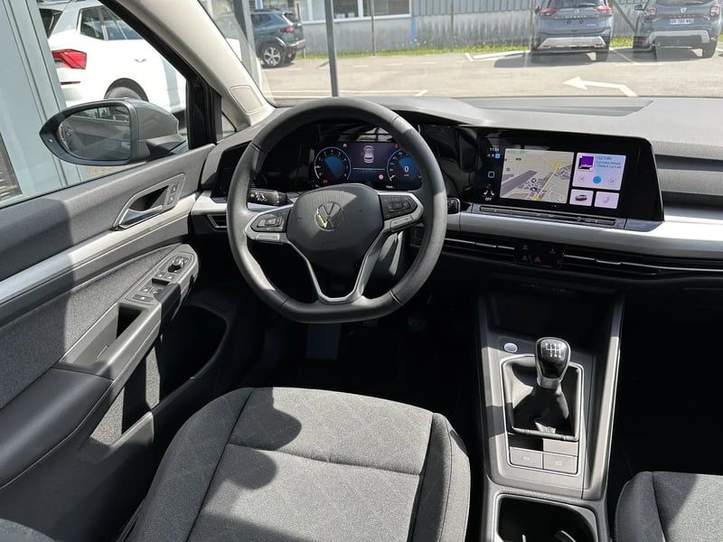 Photo de la voiture VOLKSWAGEN GOLF 1.0 TSI OPF 110 BVM6 Life Plus