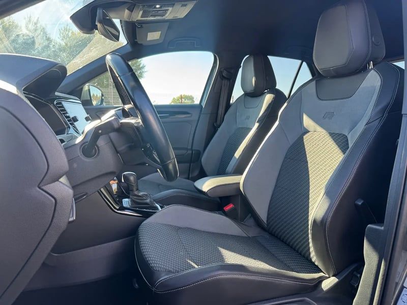 Photo de la voiture VOLKSWAGEN T-ROC 2.0 TSI 300 Start/Stop DSG7 4Motion R