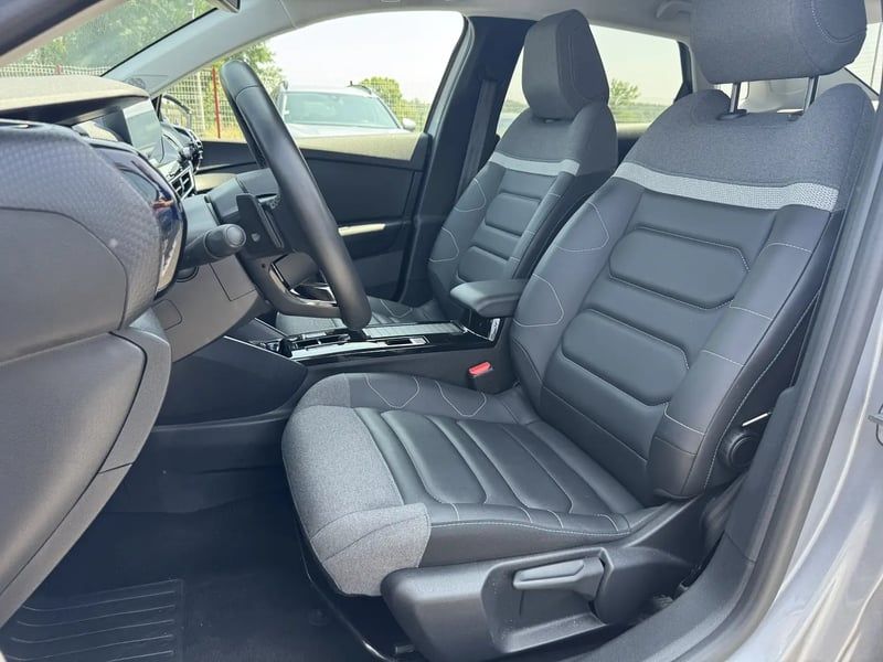 Photo de la voiture CITROEN C4 X BlueHDi 130 S&S EAT8 Max