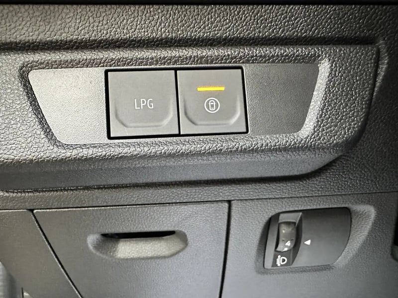 Photo de la voiture DACIA JOGGER ECO-G 100 5 places GSR2 Extreme +